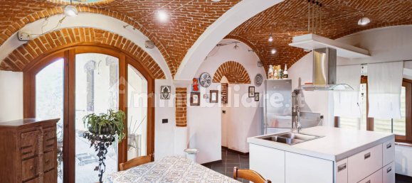 3 bedrooms House in Ottobiano, Italy No. 355697 11