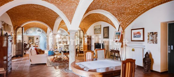 3 bedrooms House in Ottobiano, Italy No. 355697 2