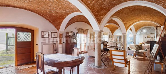 3 bedrooms House in Ottobiano, Italy No. 355697 3