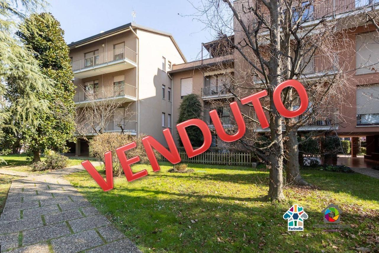 Квартира с 3 комнатами в Альбьяте, Италия № 33042