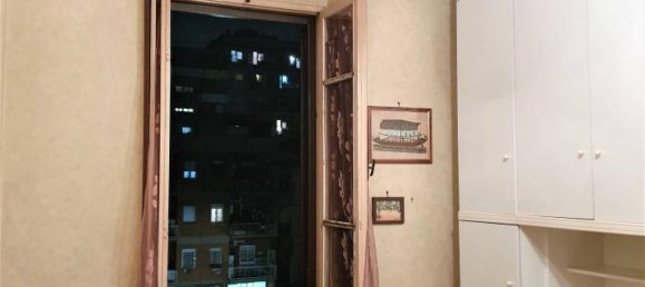 3 rooms Apartment in Rome, Italy No. 130157 3