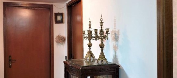 3 rooms Apartment in Rome, Italy No. 130157 10