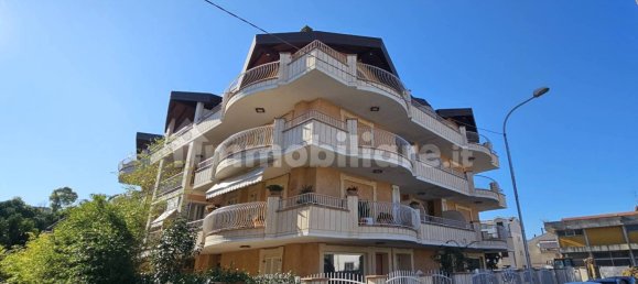 Квартира с 2 спальнями в Гроссето, Италия № 203708 2