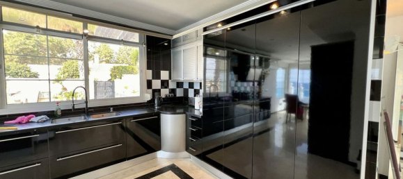 5 bedrooms Villa in Mijas, Spain No. 186087 9