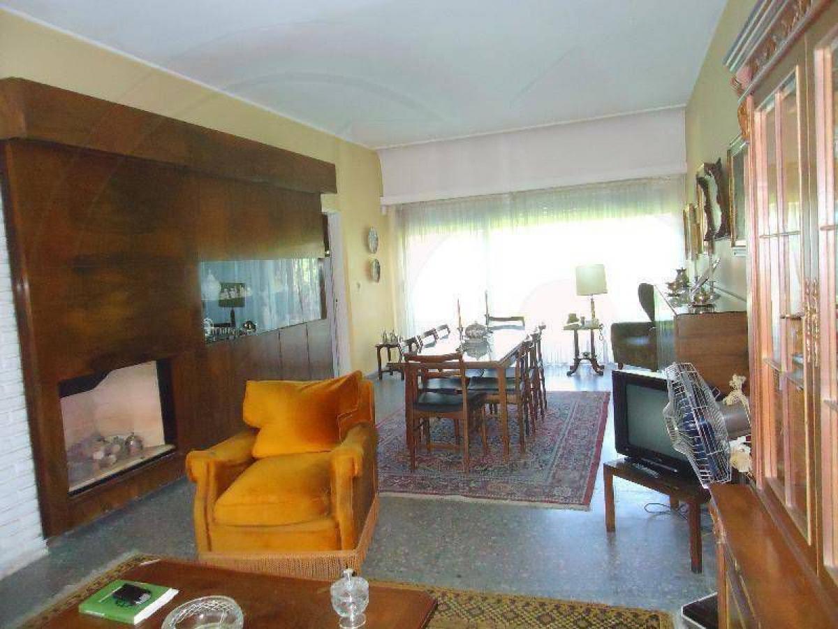 3 bedrooms House in Vicente Lopez, Argentina No. 11610