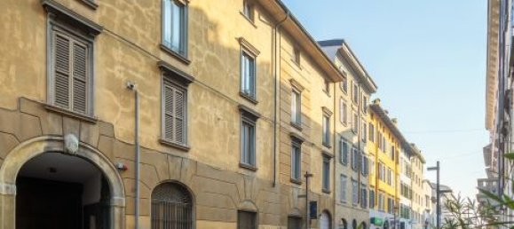 Квартира с 1 спальней в Бергамо, Италия № 324957 23