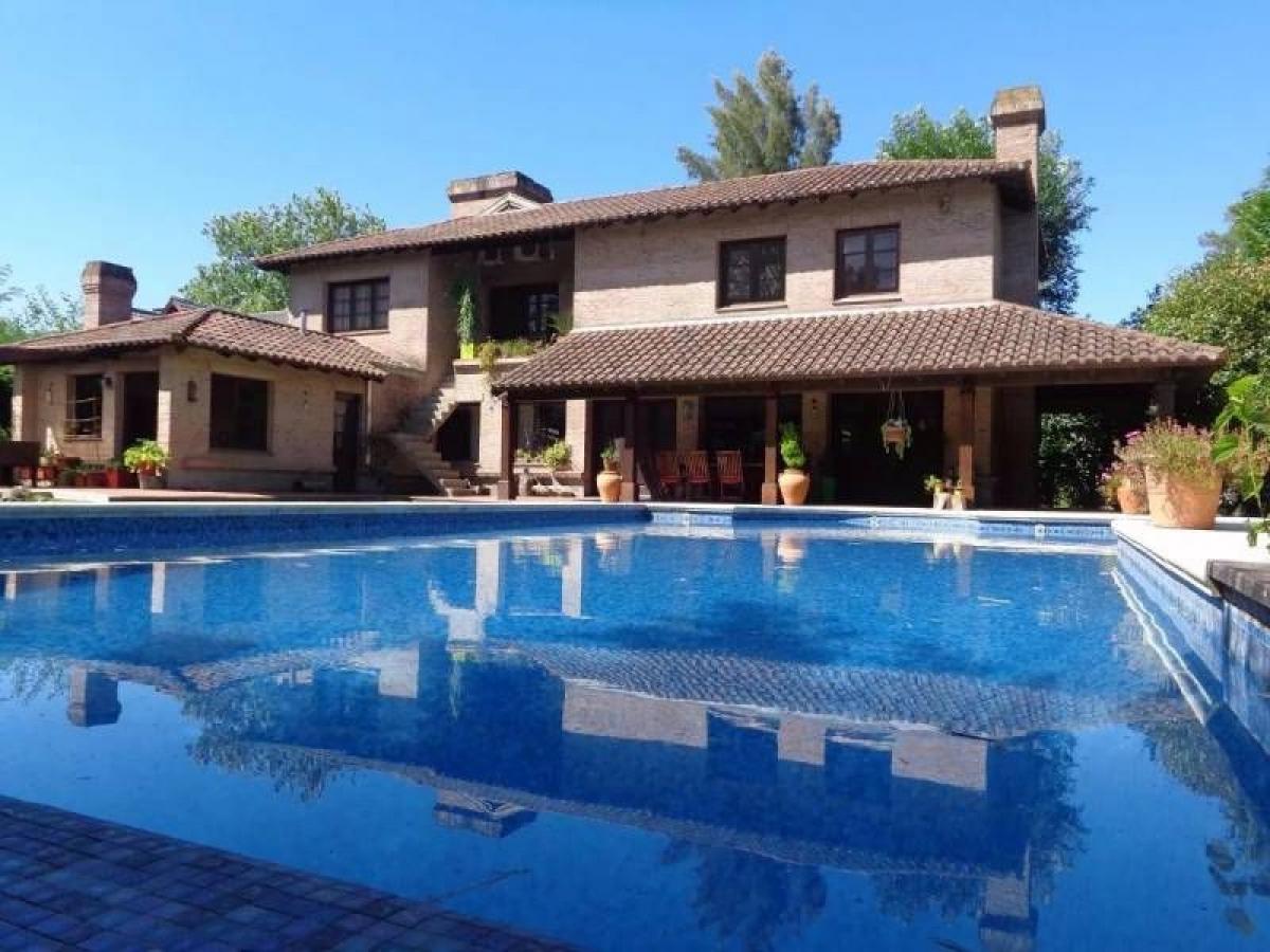 Casa T4 em Escobar, Argentina N.º 76098