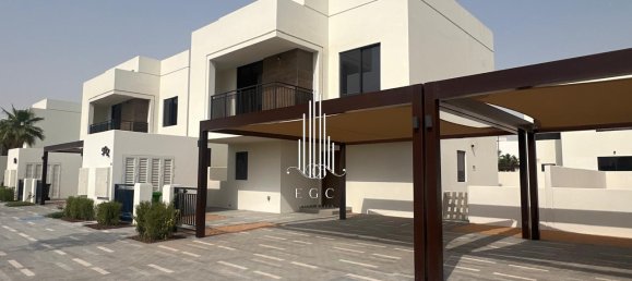 4 bedrooms Villa in Yas Island, UAE No. 95412 18