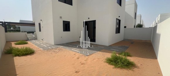 4 bedrooms Villa in Yas Island, UAE No. 95412 26