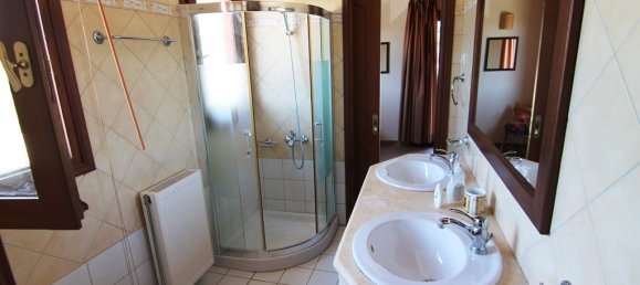 4 bedrooms Villa for sale in Corfu, Central Corfu and Diapontian Islands, Corfu, Ionian Islands, Peloponnese, Western Greece and the Ionian, Greece № 6554 28