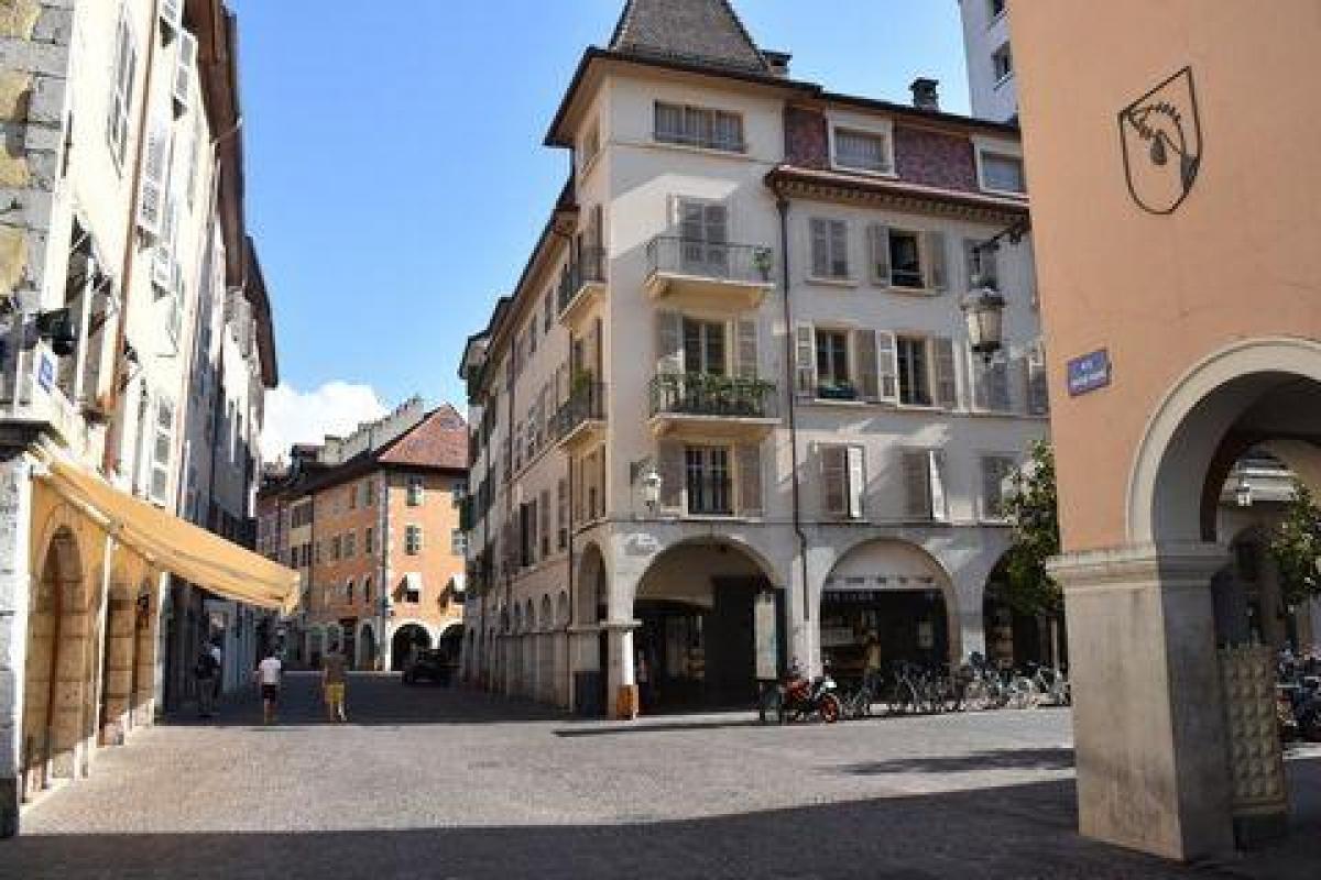  مكتب في Annecy, France 20متر مربع رقم 20219