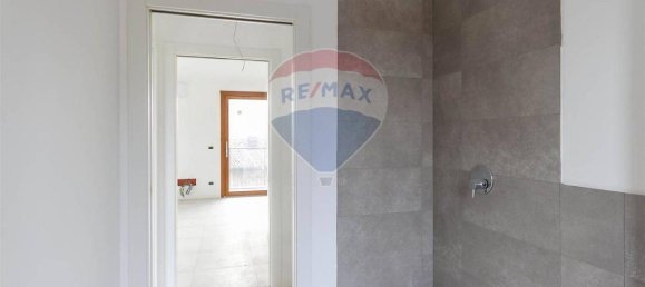 Квартира с 2 комнатами в Курно, Италия № 15555 39