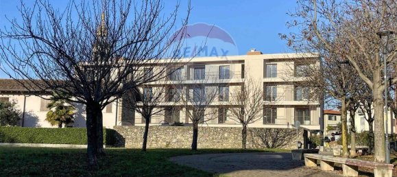 Квартира с 2 комнатами в Курно, Италия № 15555 12