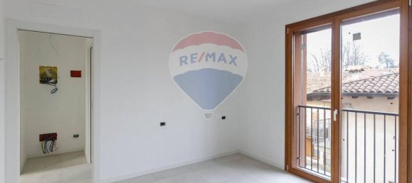 Квартира с 2 комнатами в Курно, Италия № 15555 35