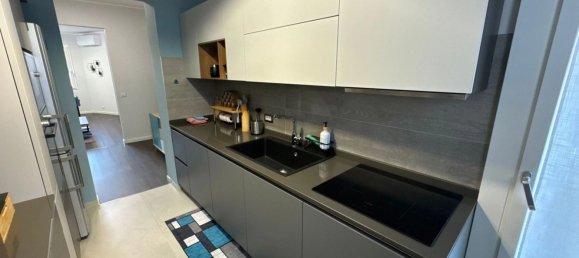 Квартира с 3 комнатами в Рим, Италия № 195382 14