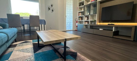 Квартира с 3 комнатами в Рим, Италия № 195382 12