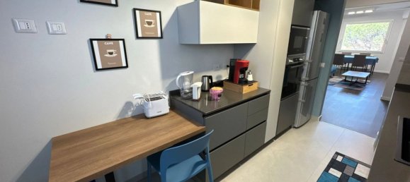 Квартира с 3 комнатами в Рим, Италия № 195382 20