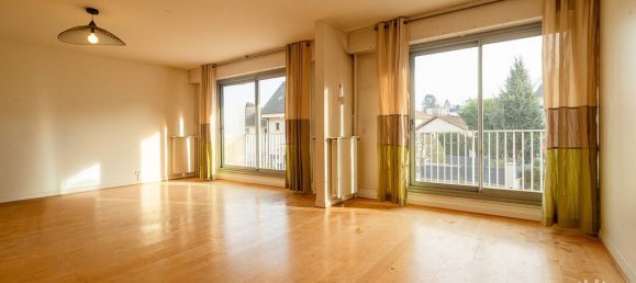 3 bedrooms Apartment in Le Plessis-Robinson, France No. 356784 4