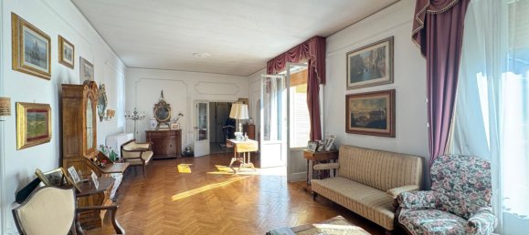 9 rooms Apartment in Florence, Italy No. 52074 6