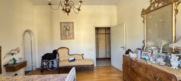 9 rooms Apartment in Florence, Italy No. 52074 31