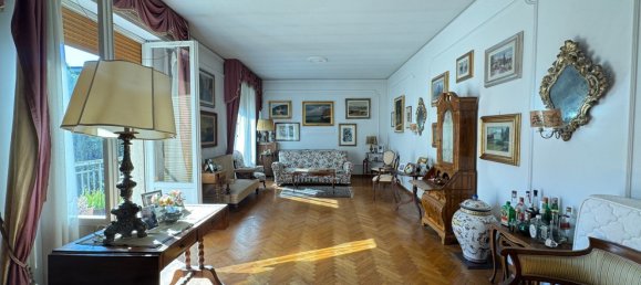 9 rooms Apartment in Florence, Italy No. 52074 2