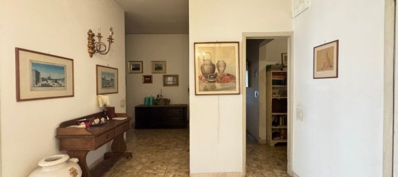 9 rooms Apartment in Florence, Italy No. 52074 11