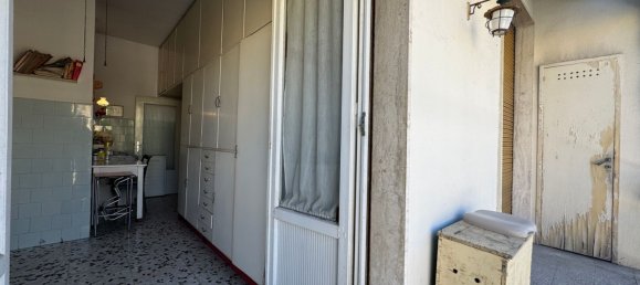 9 rooms Apartment in Florence, Italy No. 52074 23