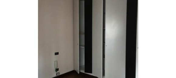 4-Zimmer Wohnung in Catania, Italy, Nr. 252388 3