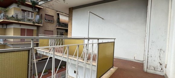 4-salle Appartement à Rome, Italy No. 206826 15