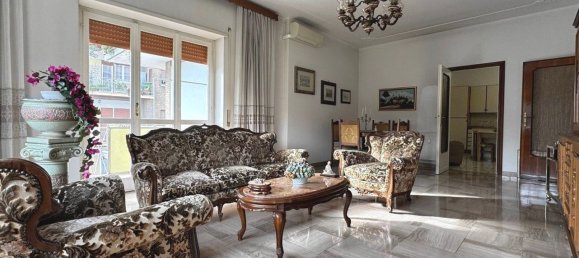 4-salle Appartement à Rome, Italy No. 206826 8