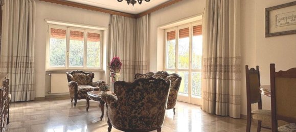 4-salle Appartement à Rome, Italy No. 206826 7