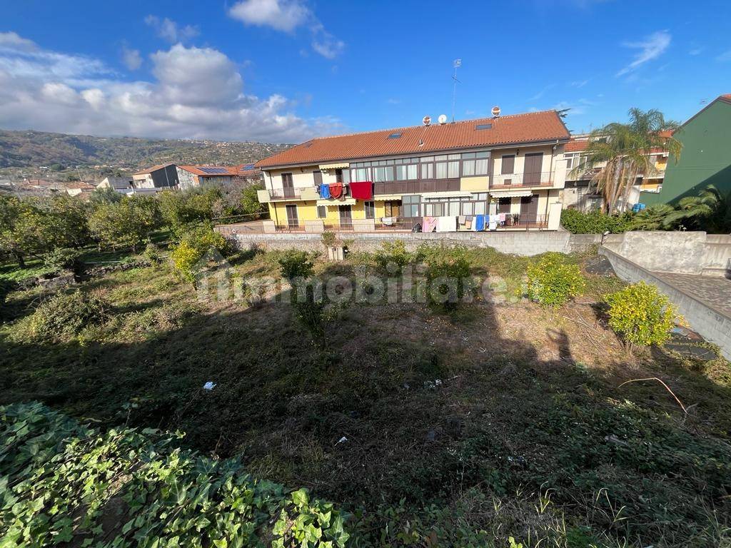 900m² Land in Giarre, Italy No. 125808
