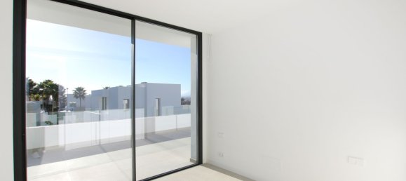 4 Schlafzimmer Villa in Marbella, Spain, Nr. 98872 50