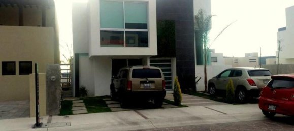 Casa de 4 dormitorios en Querétaro, Mexico No. 180976 2