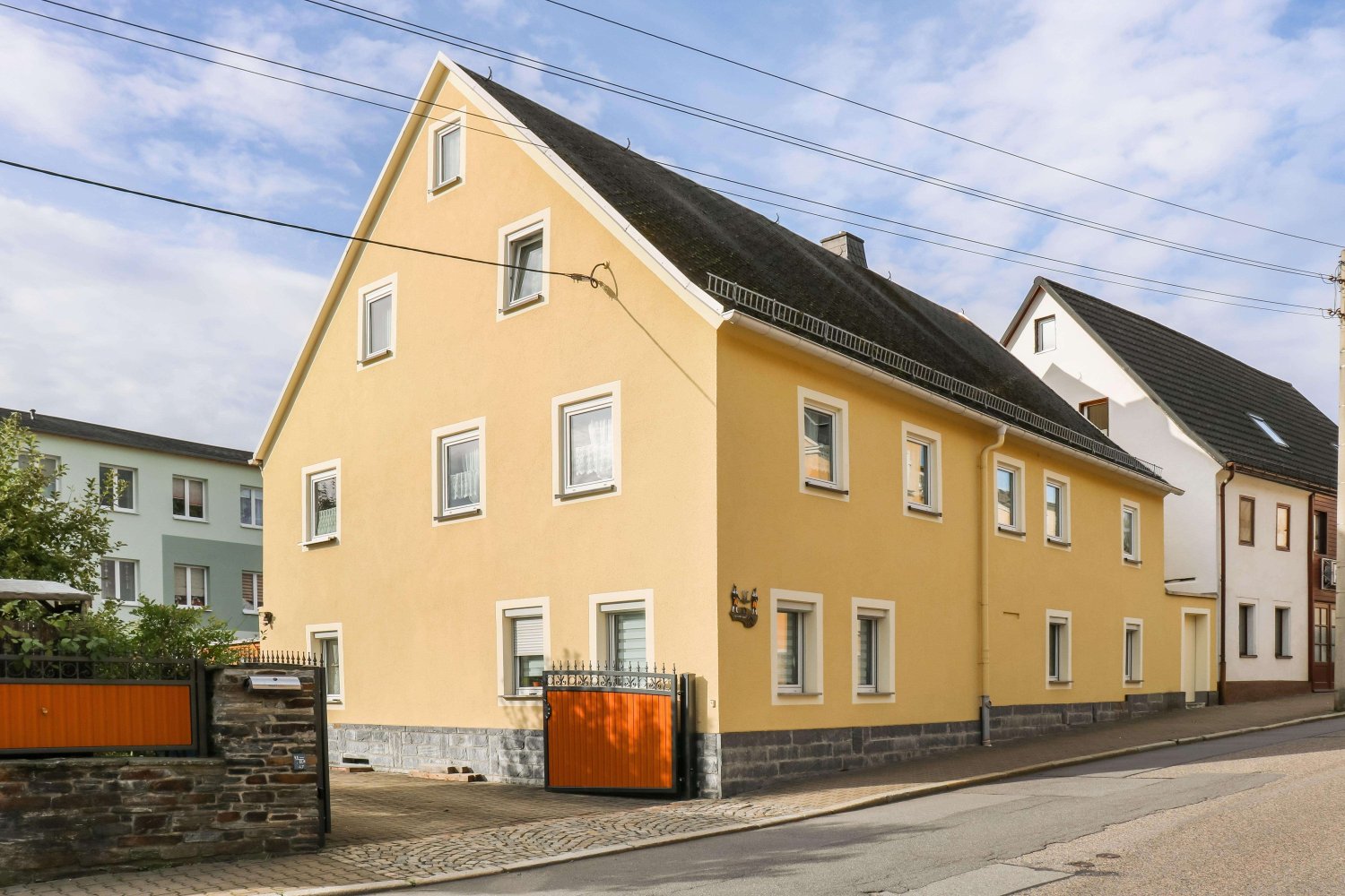 4 bedrooms Townhouse in Erzgebirgskreis, Germany No. 89355