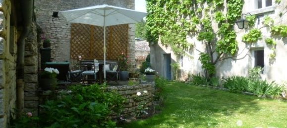 8 rooms House in Malans, France No. 196473 26