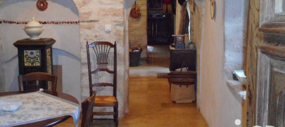 8 rooms House in Malans, France No. 196473 2