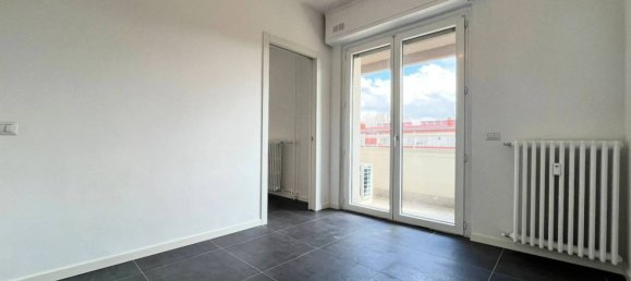 1 chambre Appartement à Milan, Italy No. 262890 5