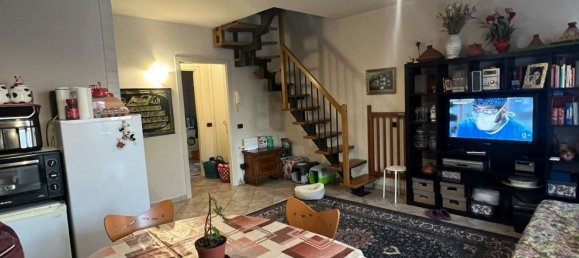 3 rooms Apartment in Campegine, Italy No. 208688 5
