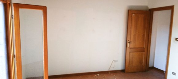 6-salle Appartement à Foiano della Chiana, Italy No. 284972 21