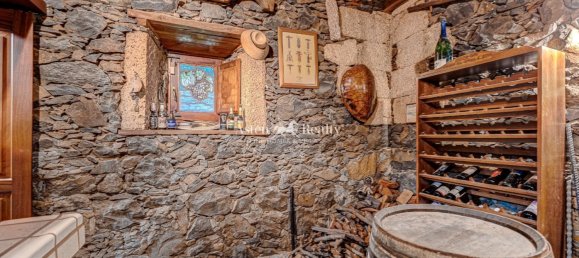 4 bedrooms House in Vilaflor, Spain No. 29770 14