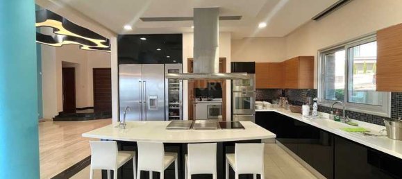 7 bedrooms House in Agios Athanasios, Cyprus No. 10844 7