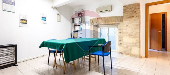 2 غرف نوم شقة في Cagliari, Italy رقم 148536 3