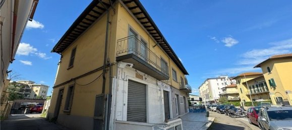 3-salle Appartement à Scandicci, Italy No. 81322 2