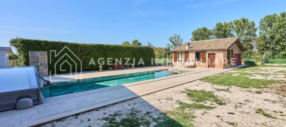 6 غرف نوم منزل في Ravenna, Italy رقم 162946 45