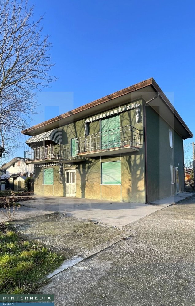 Вилла с 8 комнатами в Сант Анджело ди Пьове ди Сакко, Италия № 60850