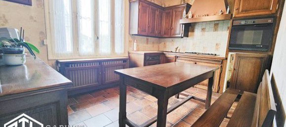 2 Schlafzimmer Haus in Clichy-sous-Bois, France, Nr. 137560 7