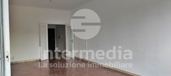 4 bedrooms Apartment in Brescia, Italy No. 363388 3