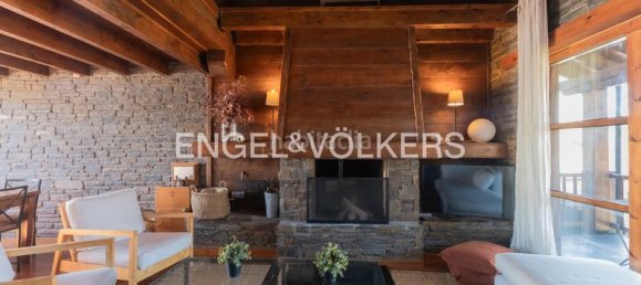 5 bedrooms Townhouse in Girona, Spain No. 135060 3