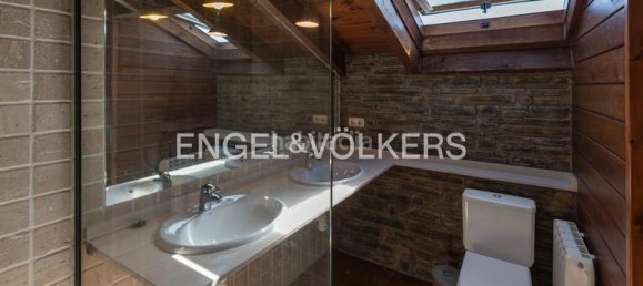 5 bedrooms Townhouse in Girona, Spain No. 135060 18